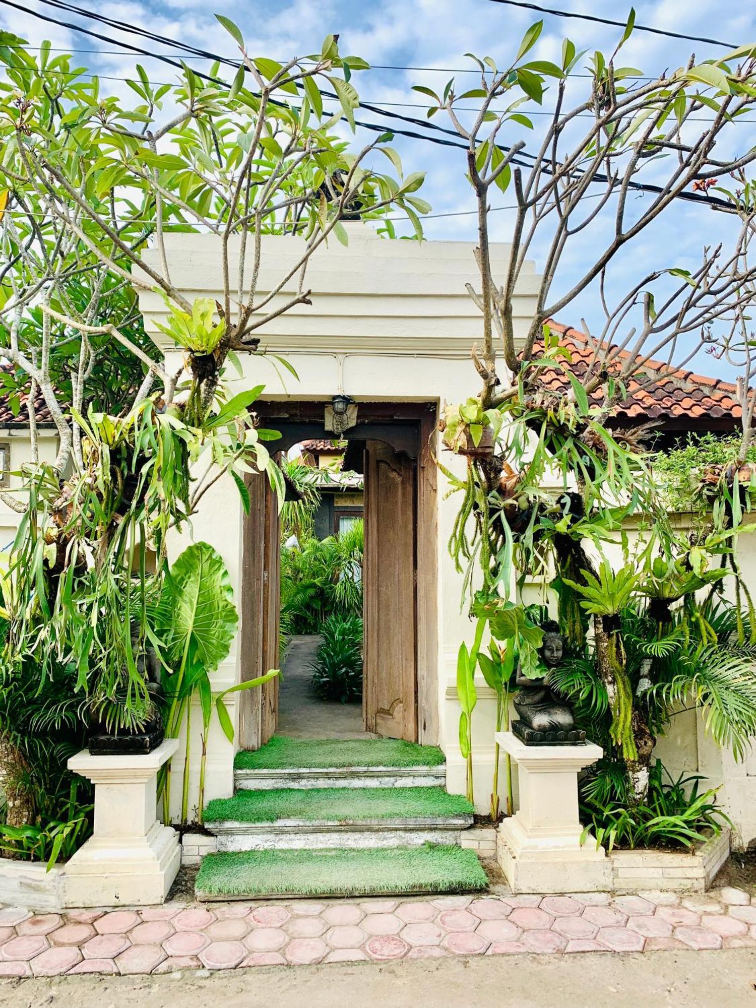 Pondok Baruna Garden Нуса-Лембонган Экстерьер фото